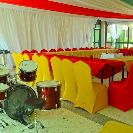 Dianwill Hotel عنتيبي المظهر الخارجي الصورة