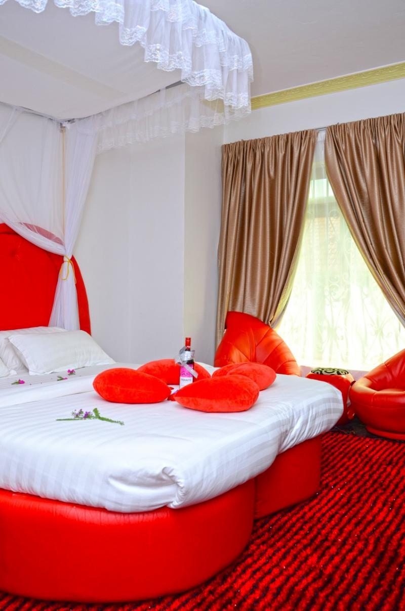 Dianwill Hotel عنتيبي المظهر الخارجي الصورة