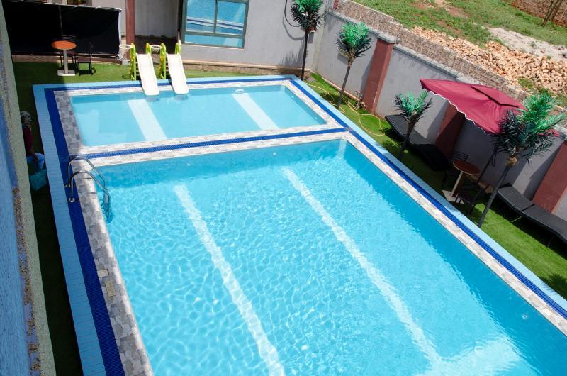 Dianwill Hotel عنتيبي المظهر الخارجي الصورة
